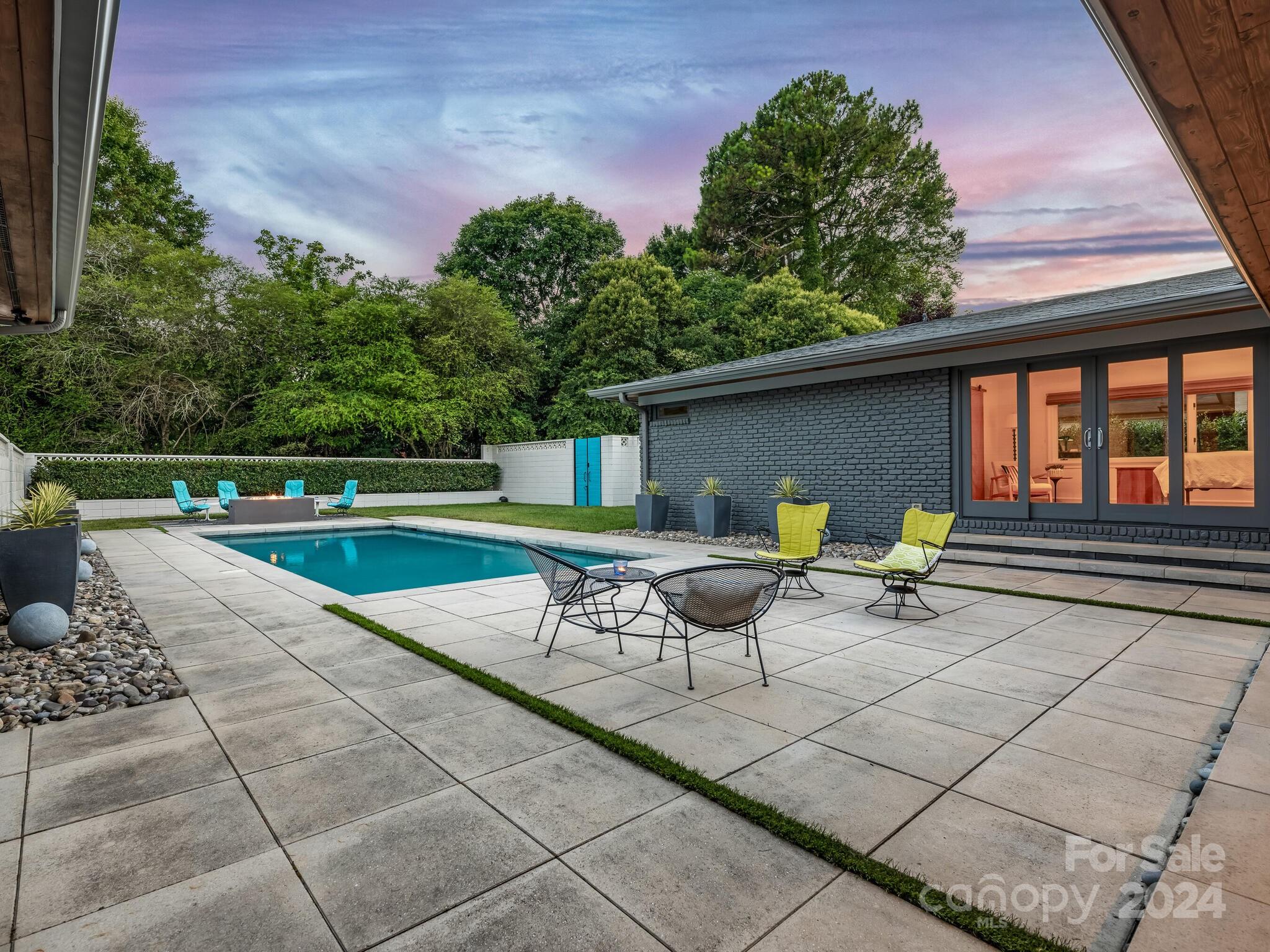 4642 Sharon View Road Charlotte, NC 28226 - Photo 5 of 48 Gallery Image 5