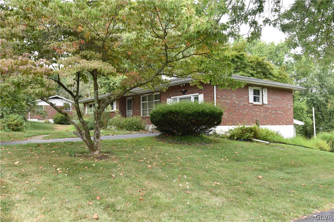 5315 Susan Road Coopersburg, PA 18036 - Photo 2 of 21 Side