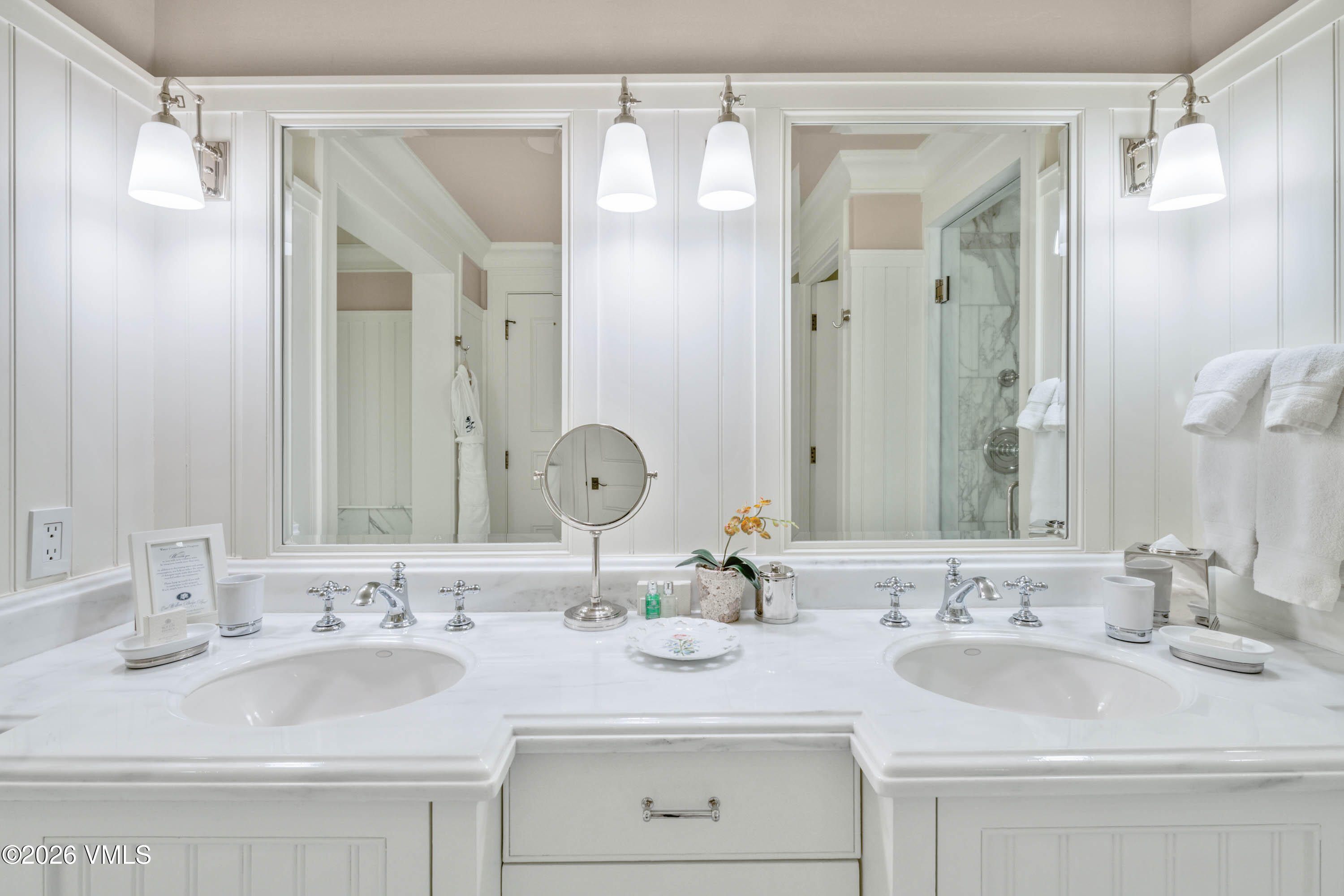 1 Willow Bridge Road, Unit 33 Vail, CO 81657 - Photo 16 of 25 OWBR Primary Bath