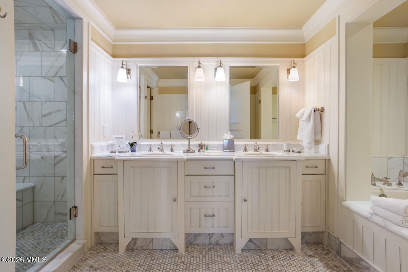 1 Willow Bridge Road, Unit 33 Vail, CO 81657 - Photo 18 of 40 One Willow Bridge 33 MLS-27