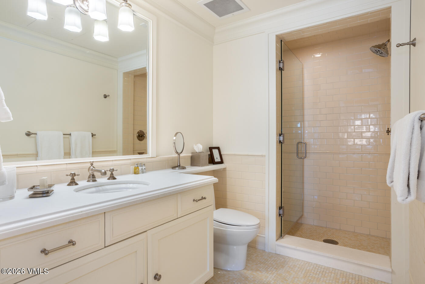 1 Willow Bridge Road, Unit 33 Vail, CO 81657 - Photo 23 of 40 One Willow Bridge 33 MLS-17