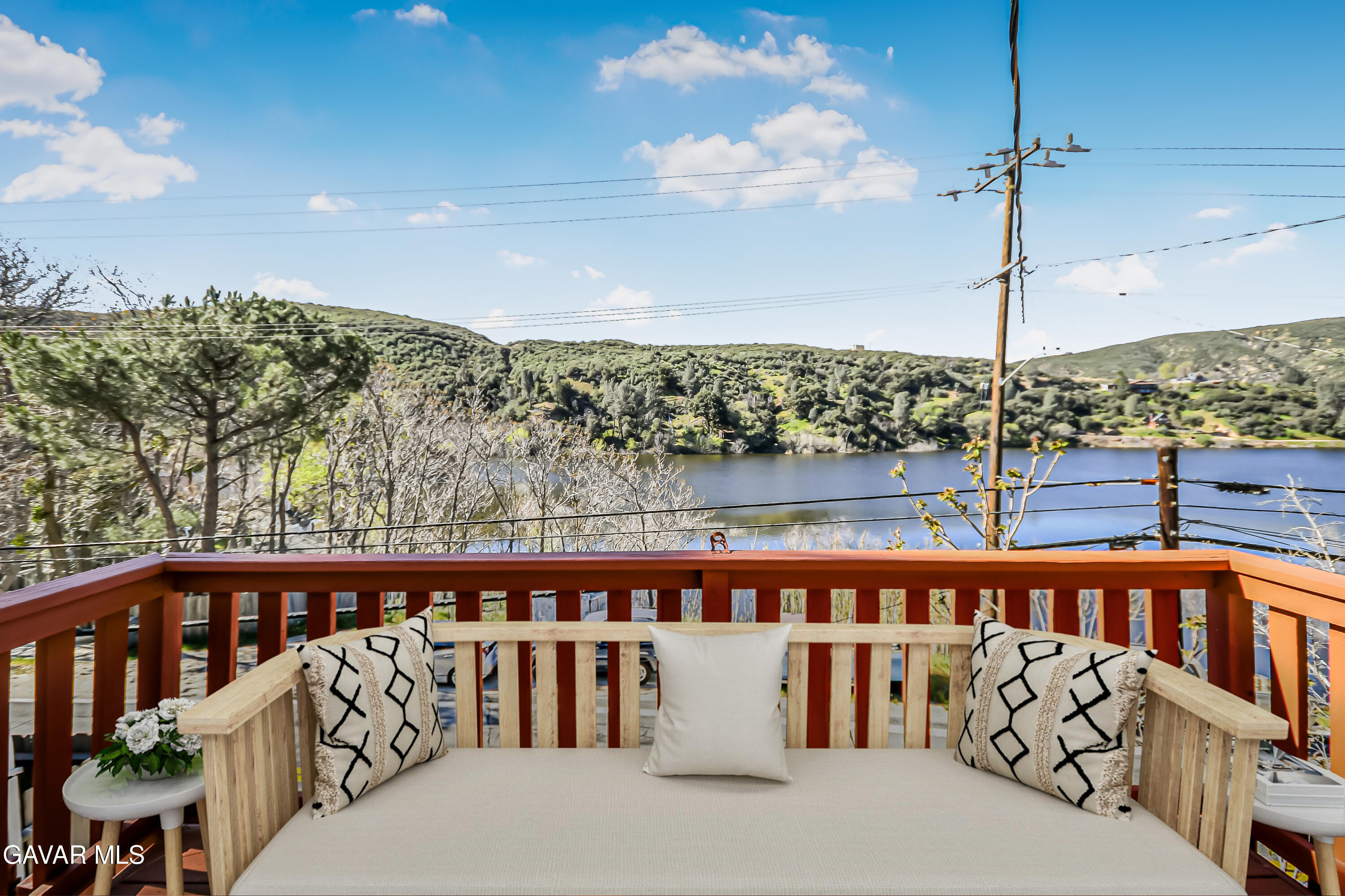 17743 Elizabeth Lake Road Lake Hughes, CA 93532 - Photo 29 of 33 DSC_4907-A-Staged