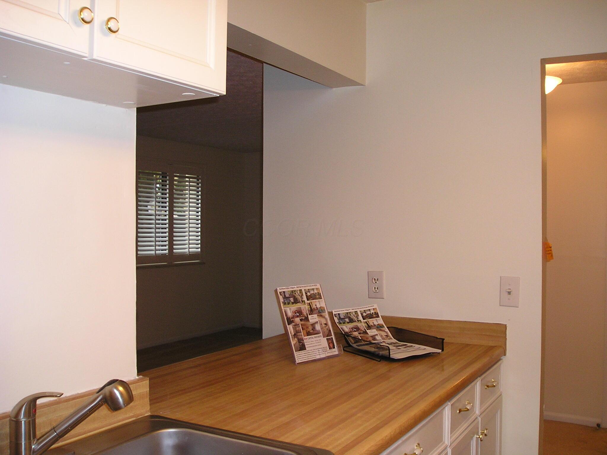 3939 Karl Road, Unit 111 Columbus, OH 43224 - Photo 16 of 22 Kitchen freshley painted