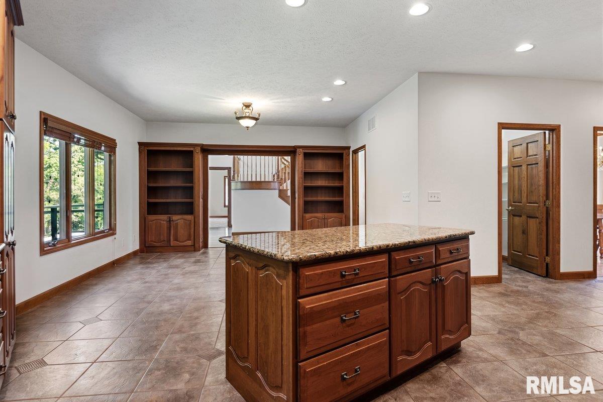 47 Woodland Trail Rochester, IL 62563 - Photo 18 of 96