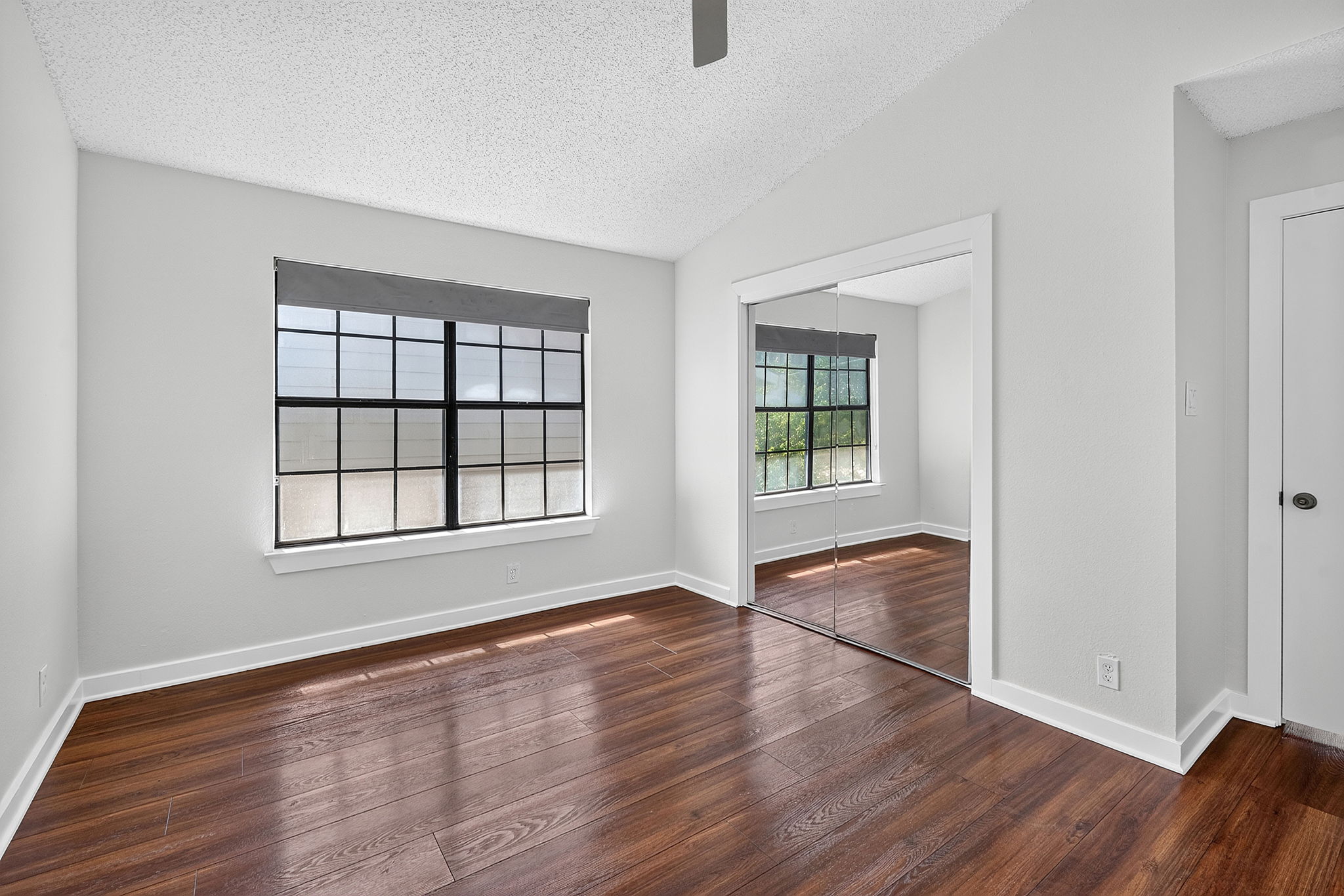 2215 Post Road, Unit 2072 Austin, TX 78704 - Photo 16 of 23 Gallery Image 16