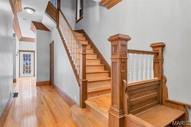 $449,944 | 3822 Shaw Boulevard, St. Louis, MO 63110