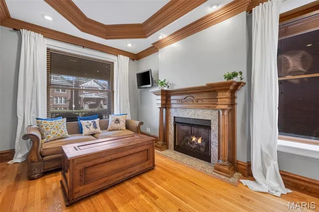 $449,944 | 3822 Shaw Boulevard, St. Louis, MO 63110