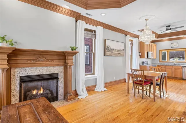 $449,944 | 3822 Shaw Boulevard, St. Louis, MO 63110