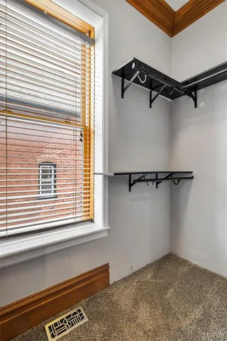 $424,999 | 3822 Shaw Boulevard, St. Louis, MO 63110