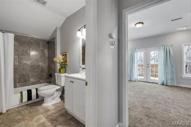 $424,999 | 3822 Shaw Boulevard, St. Louis, MO 63110