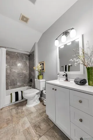 $424,999 | 3822 Shaw Boulevard, St. Louis, MO 63110