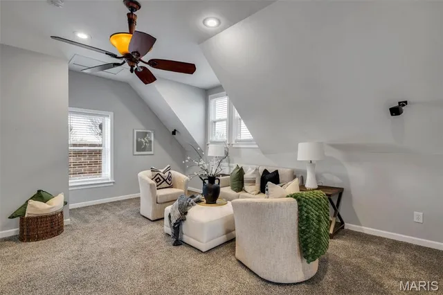 $424,999 | 3822 Shaw Boulevard, St. Louis, MO 63110