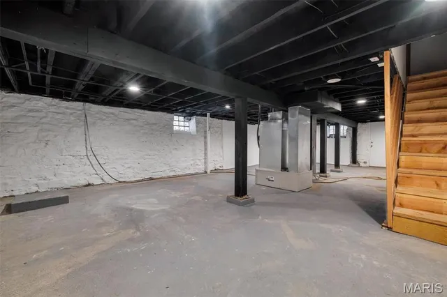 $424,999 | 3822 Shaw Boulevard, St. Louis, MO 63110