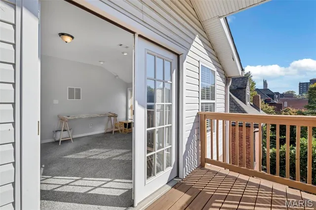 $449,944 | 3822 Shaw Boulevard, St. Louis, MO 63110