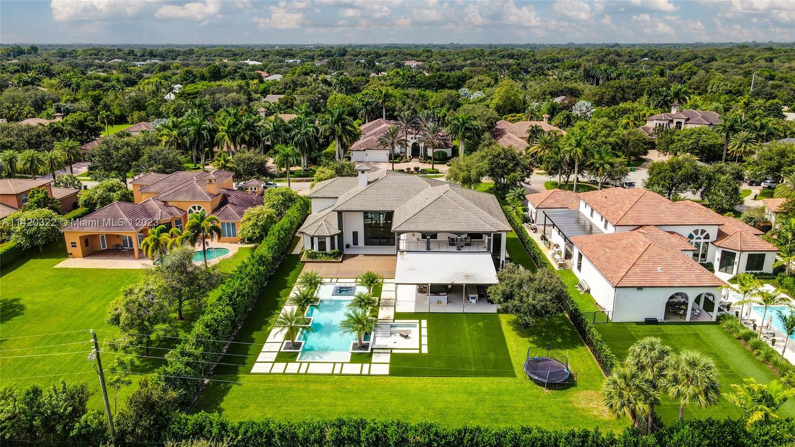 12887 Equestrian Trail Davie, FL 33330 - Photo 4 of 92