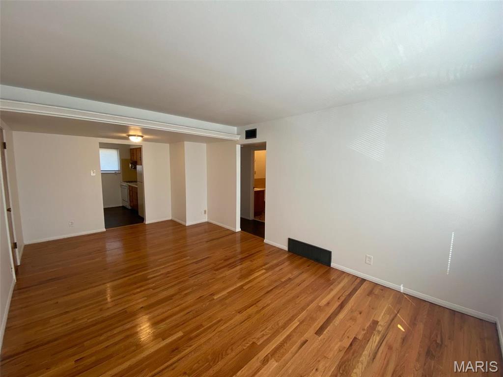 8518 Titchfield Court, Unit D St. Louis, MO 63123 - Photo 2 of 10