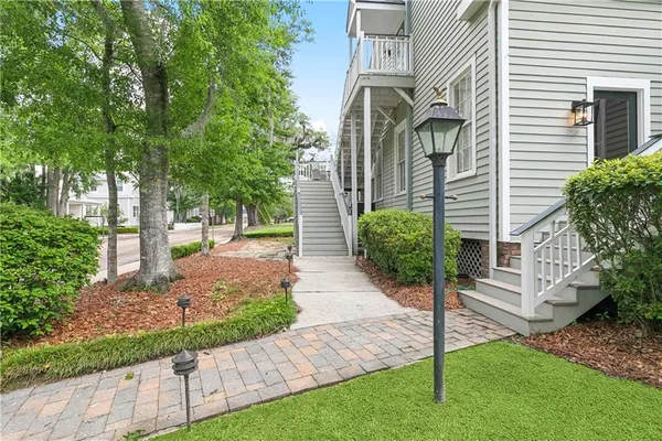 $995,000 | 506 East Rutland Street, Covington, LA 70433