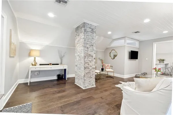 $995,000 | 506 East Rutland Street, Covington, LA 70433