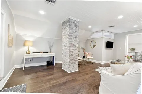 $995,000 | 506 East Rutland Street, Covington, LA 70433