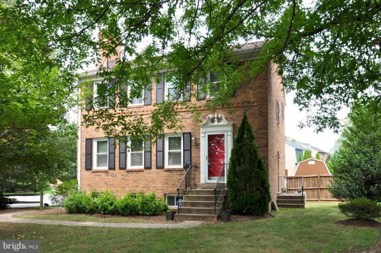 1251 Pine Hill Road McLean, VA 22101 - Photo 2 of 20 Exterior #2