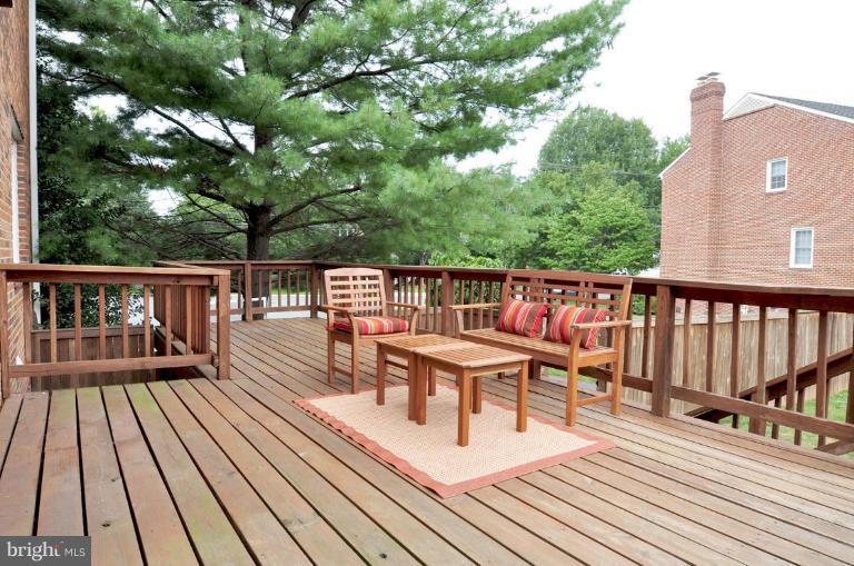 1251 Pine Hill Road McLean, VA 22101 - Photo 12 of 20 Deck