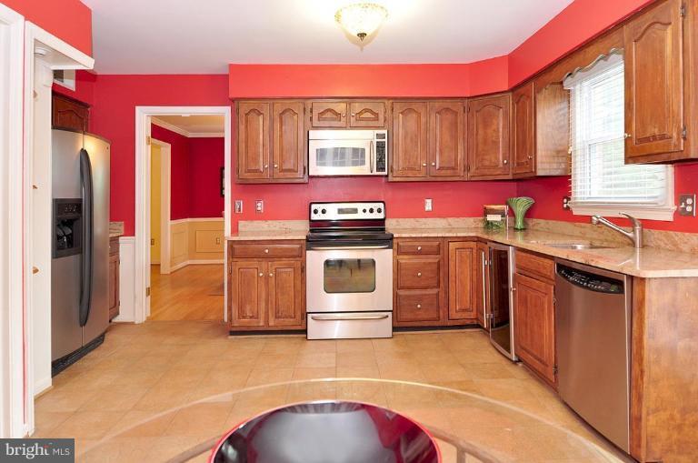 1251 Pine Hill Road McLean, VA 22101 - Photo 10 of 20 Kitchen #2