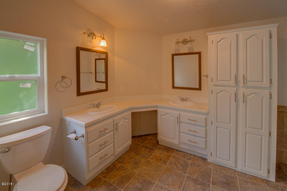 860 Northeast Wagon Road Toledo, OR 97391 - Photo 13 of 24 Master bathroom.