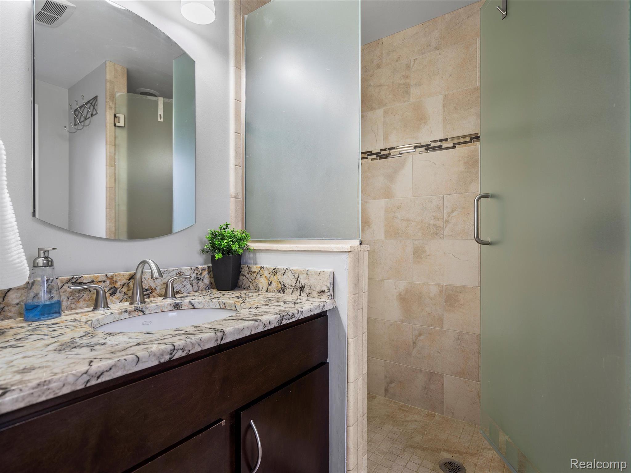 805 Dickson Lane Rochester, MI 48307 - Photo 31 of 53 Gallery Image 31