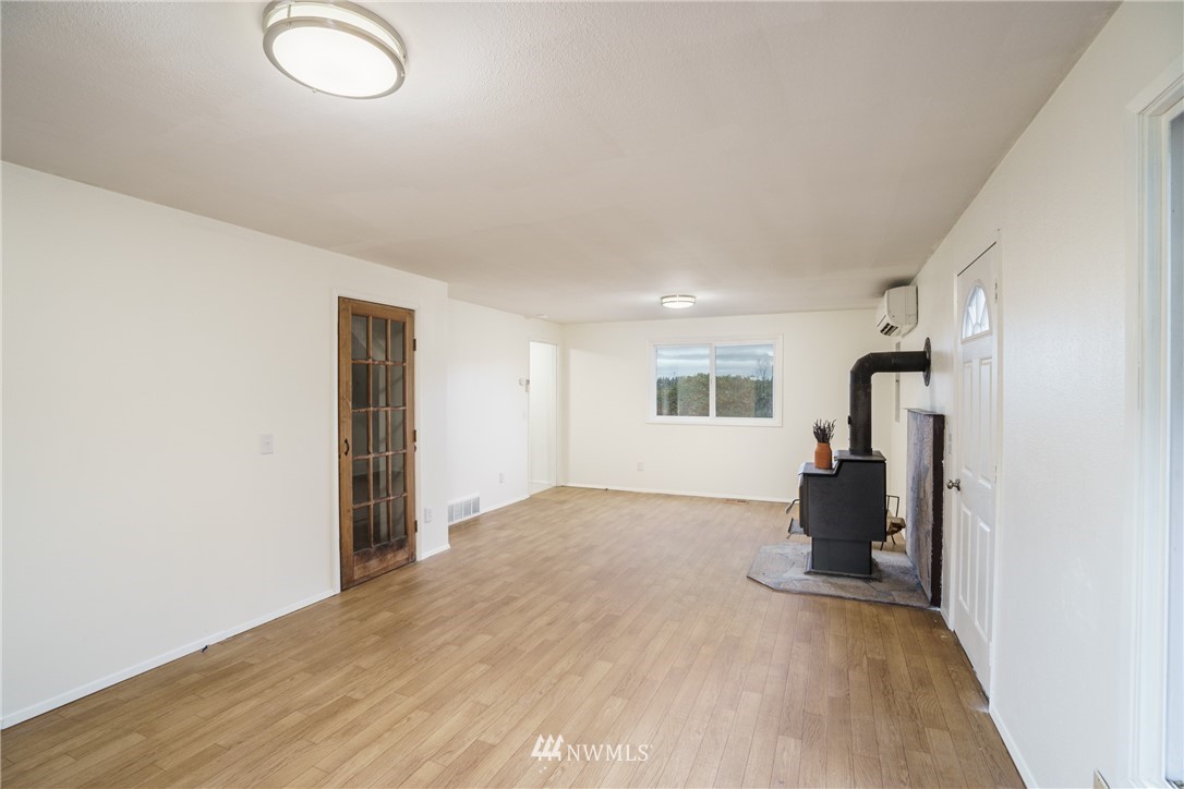 9419 Soren Road Sedro-Woolley, WA 98284 - Photo 7 of 40 Gallery Image 7