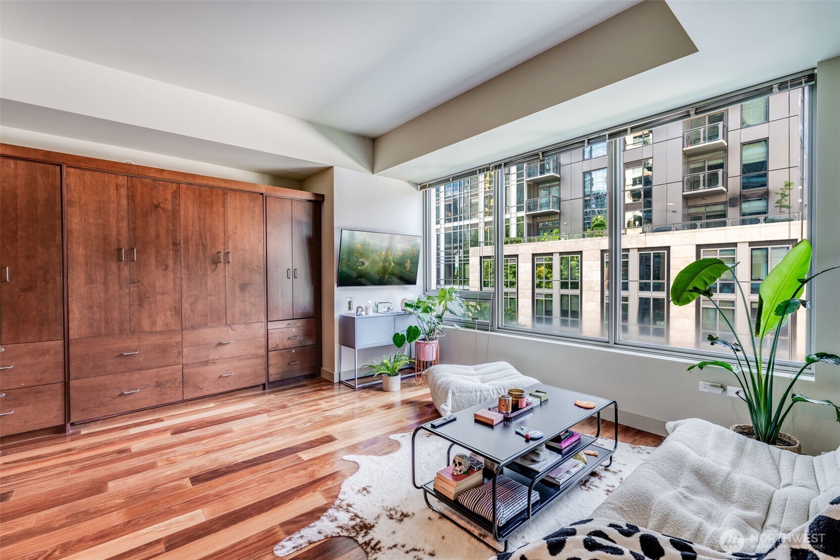 900 Lenora Street, Unit W302 Seattle, WA 98121 - Photo 2 of 27