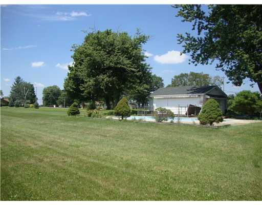 944 East Loy Road Piqua, OH 45356 - Photo 4 of 9