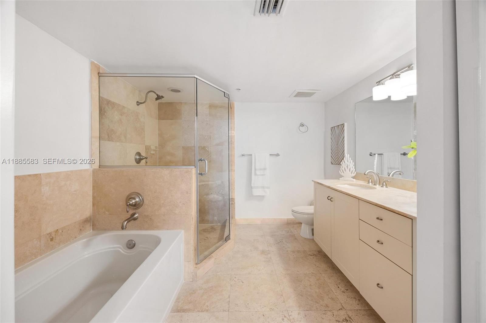 3232 Southwest 22nd Terrace, Unit 1003 Miami, FL 33145 - Photo 15 of 37