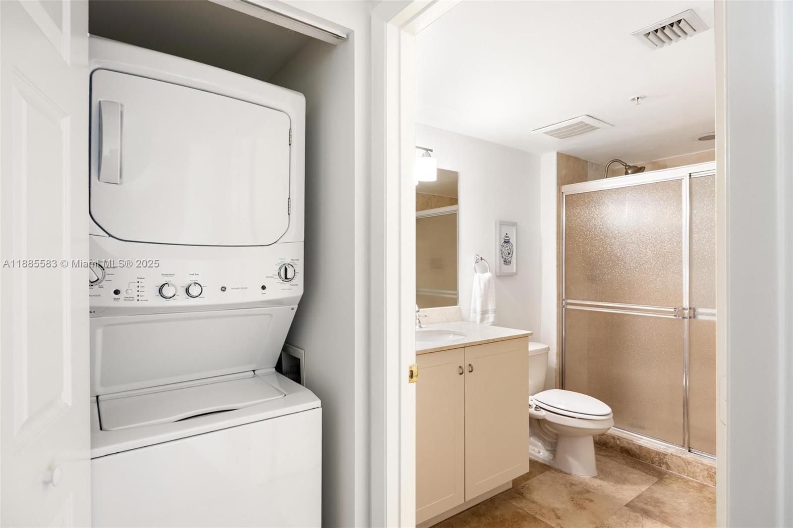 3232 Southwest 22nd Terrace, Unit 1003 Miami, FL 33145 - Photo 22 of 37