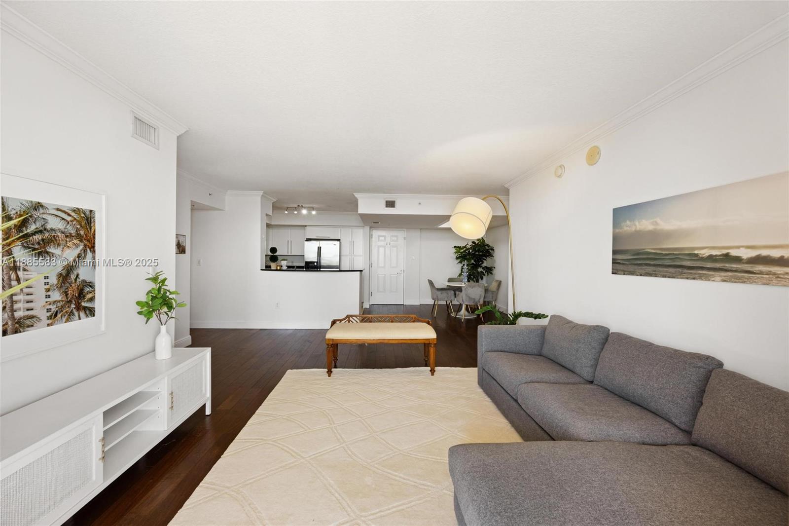 3232 Southwest 22nd Terrace, Unit 1003 Miami, FL 33145 - Photo 4 of 37