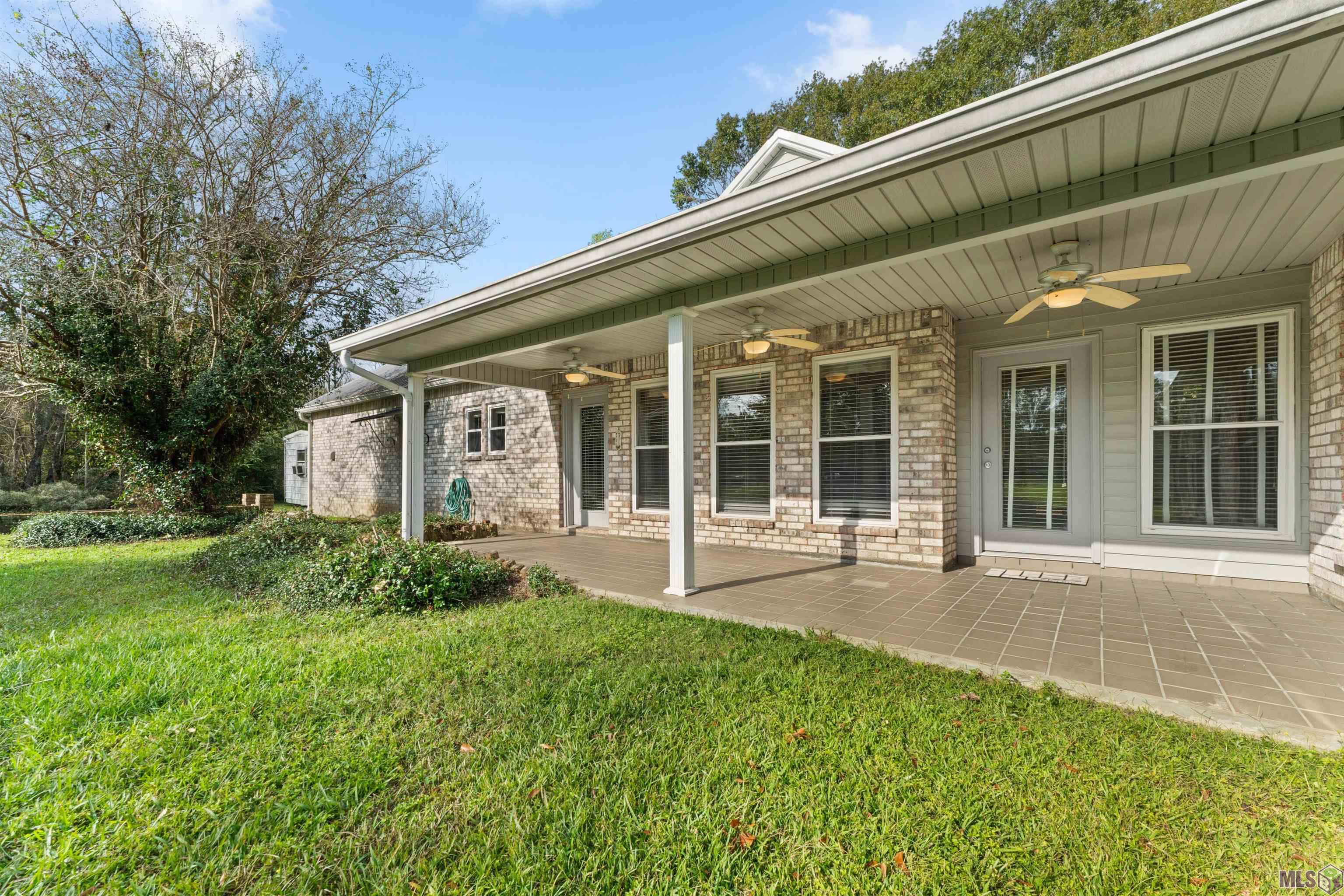 9922 Lockhart Road Denham Springs, LA 70726 - Photo 1 of 30 Gallery Image 1