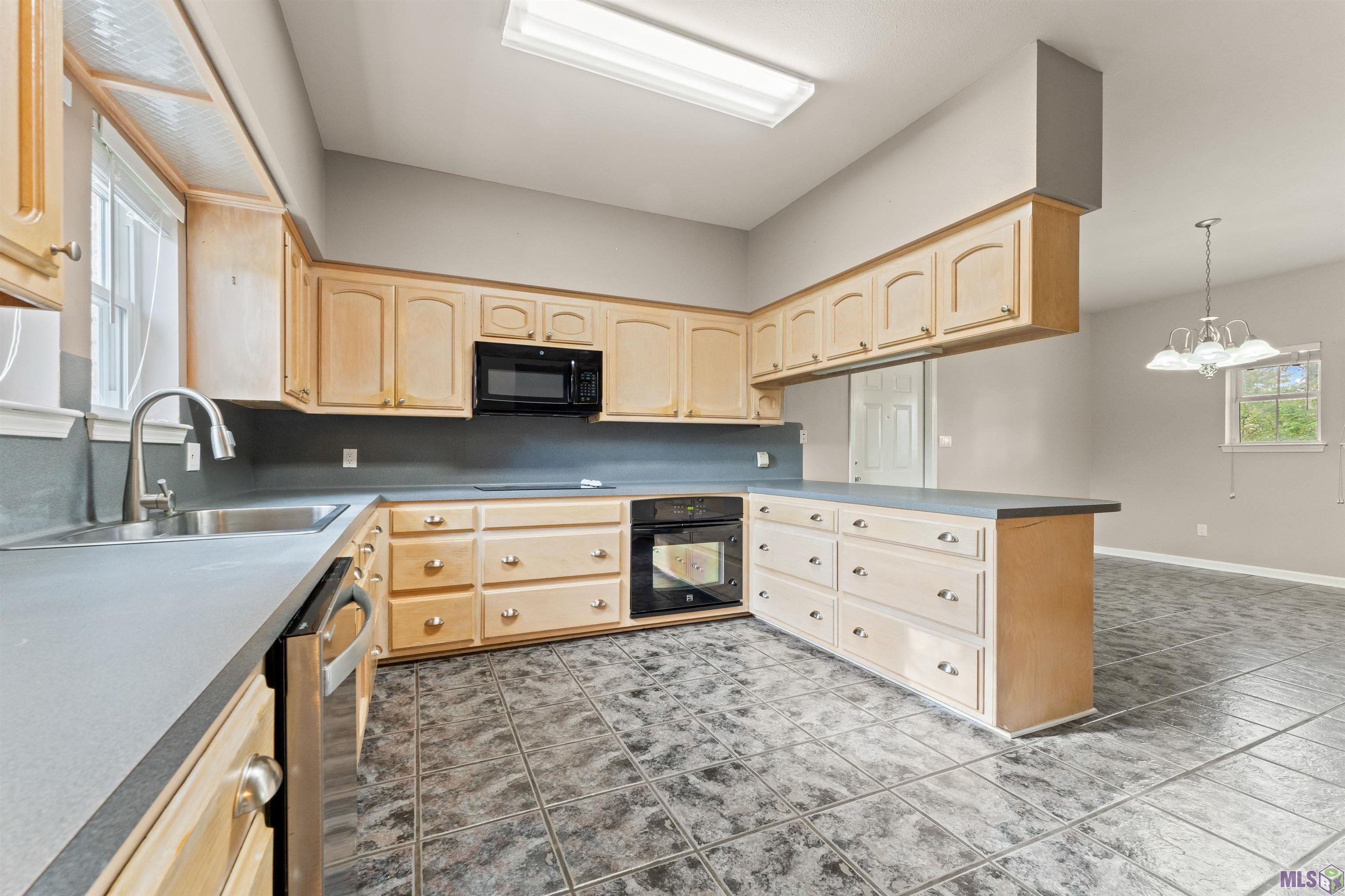 9922 Lockhart Road Denham Springs, LA 70726 - Photo 9 of 30 Gallery Image 9