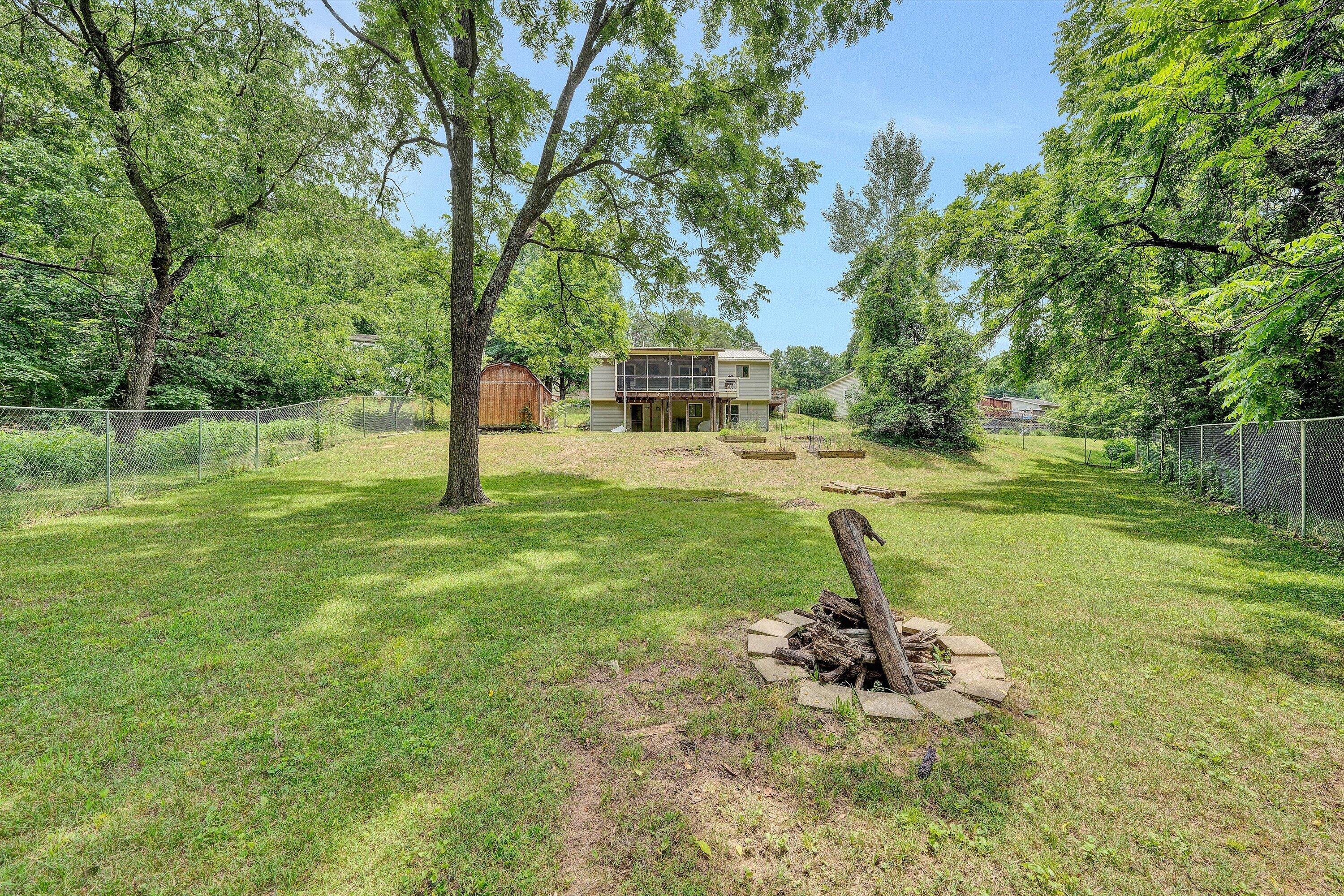 4064 Crawford Road Roanoke, VA 24018 - Photo 33 of 33 33-DSC00340