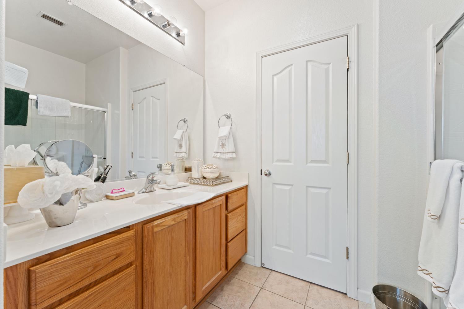 2270 Rose Arbor Drive Sacramento, CA 95835 - Photo 14 of 21