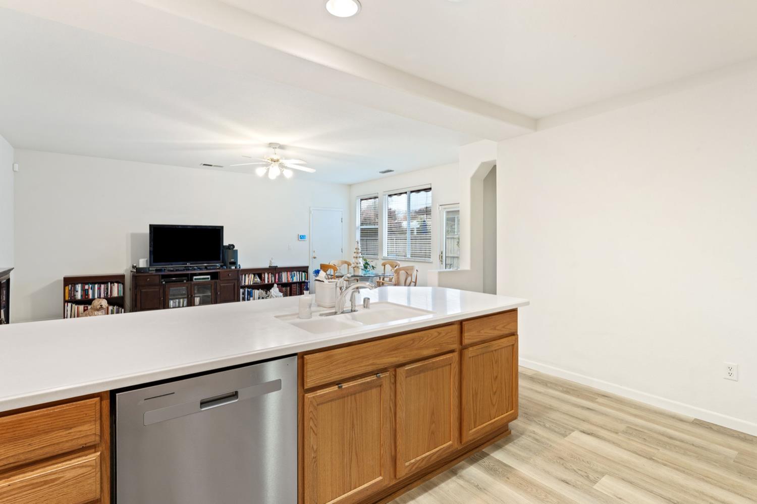 2270 Rose Arbor Drive Sacramento, CA 95835 - Photo 9 of 21