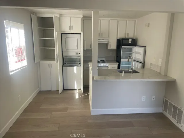 $1,950 | 3703 Country Oaks Loop, Unit B, Ontario, CA 91761