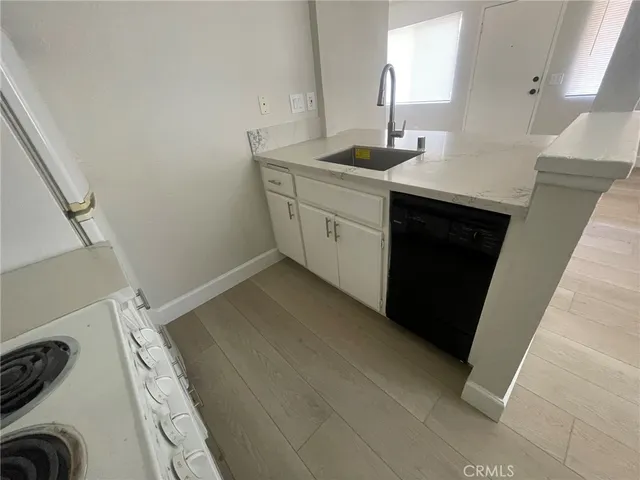 $1,950 | 3703 Country Oaks Loop, Unit B, Ontario, CA 91761