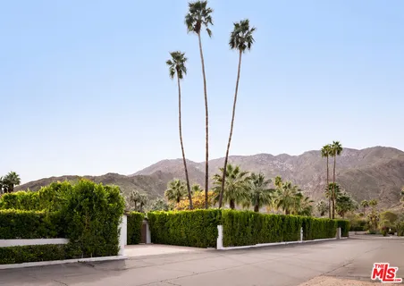 $6,750,000 | 467 West Vía Lola, Palm Springs, CA 92262