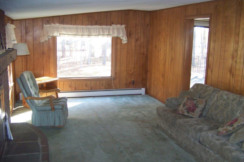36 Ridgeway Avenue Sanford, ME 04073 - Photo 11 of 33 Family room