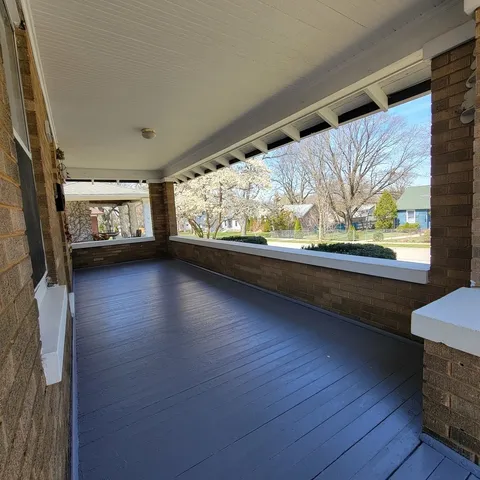 a view of parking area