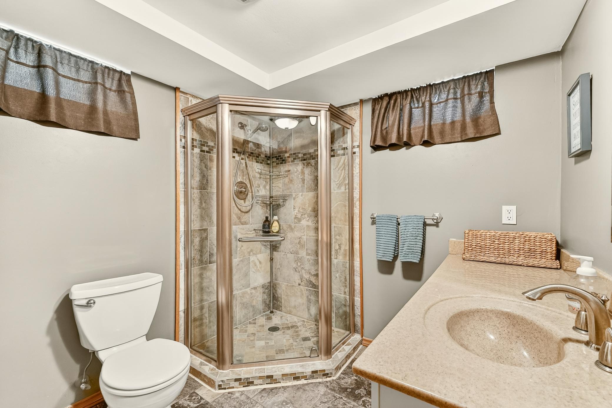 1003 9th Avenue Northwest Rochester, MN 55901 - Photo 25 of 31