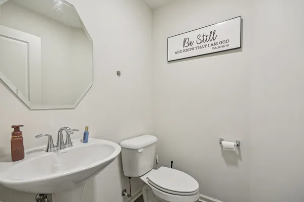 $389,000 | 1077 Moraine Drive, South Elgin, IL 60177