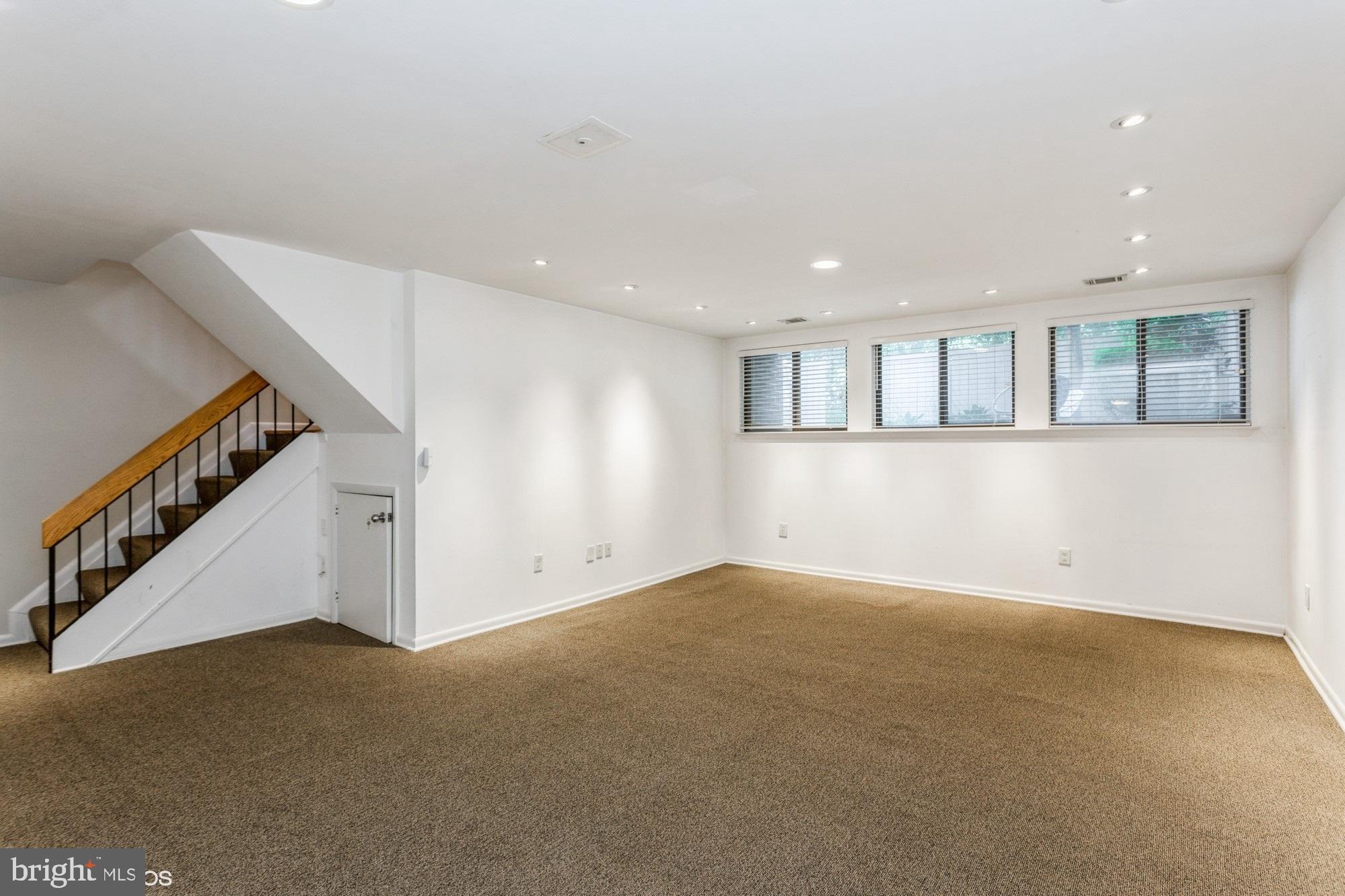 12015 Insha Court Reston, VA 20191 - Photo 31 of 39 SPACIOUS RECREATION ROOM