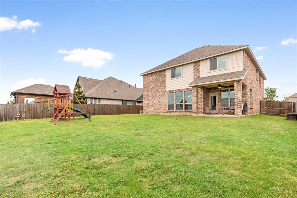 1013 Timber Ridge Drive Justin, TX 76247 - Photo 31 of 40