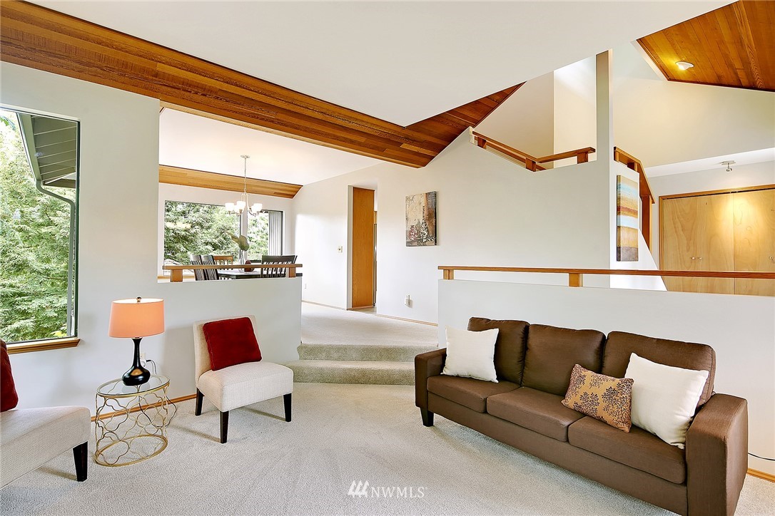 2817 Cedar Avenue South Renton, WA 98055 - Photo 4 of 25 Gallery Image 4