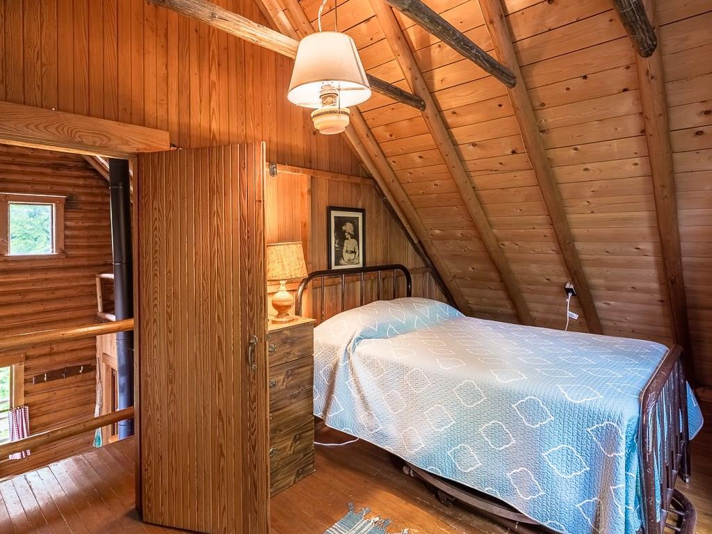 106 Herring Road Rangeley, ME 04970 - Photo 20 of 25 3rd floor bedroom